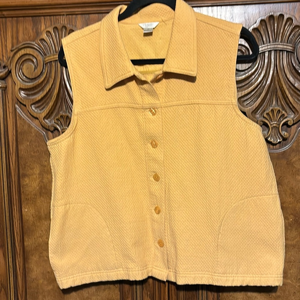Christopher & Banks yellow vest ZD